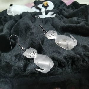 .Sterling Silver Cat Earrings Alpaca